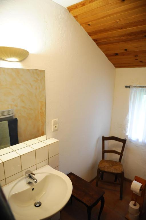 Chambres D'Hotes Le Chintre Queyssel Quarto foto
